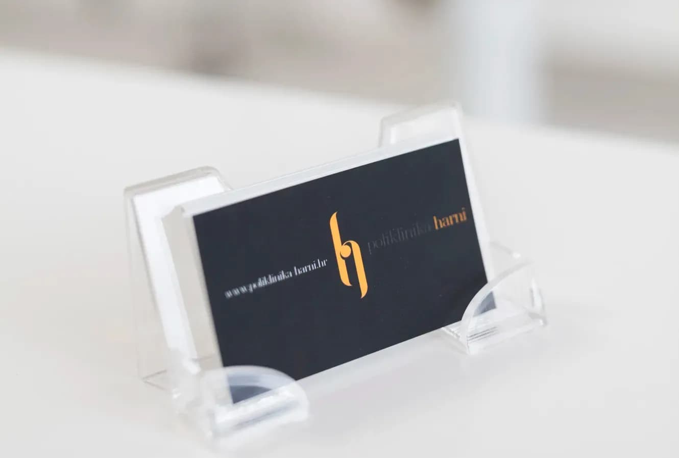 Vizitka  | Poliklinika Harni