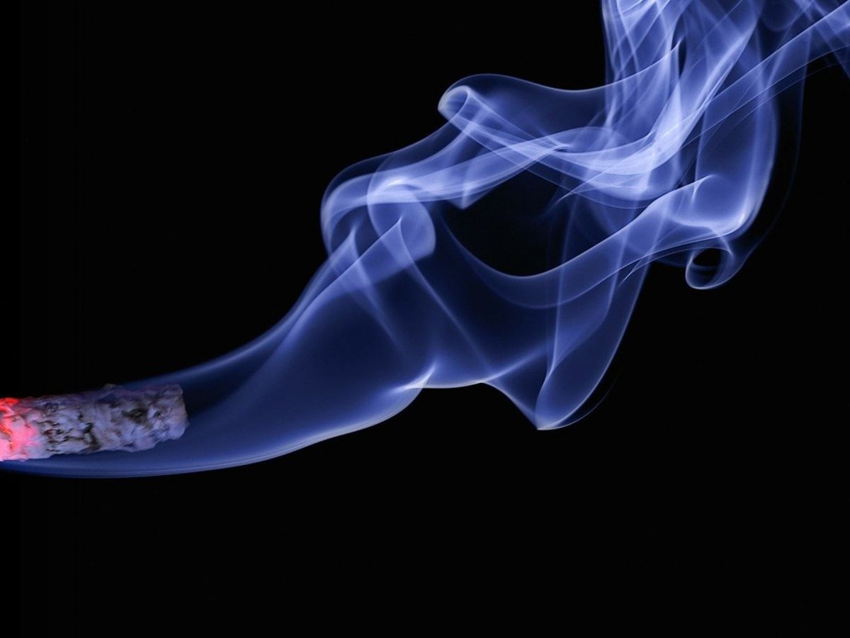 Izloženost dimu cigareta u trudnoći i djetinjstvu povezana s gubitkom sluha